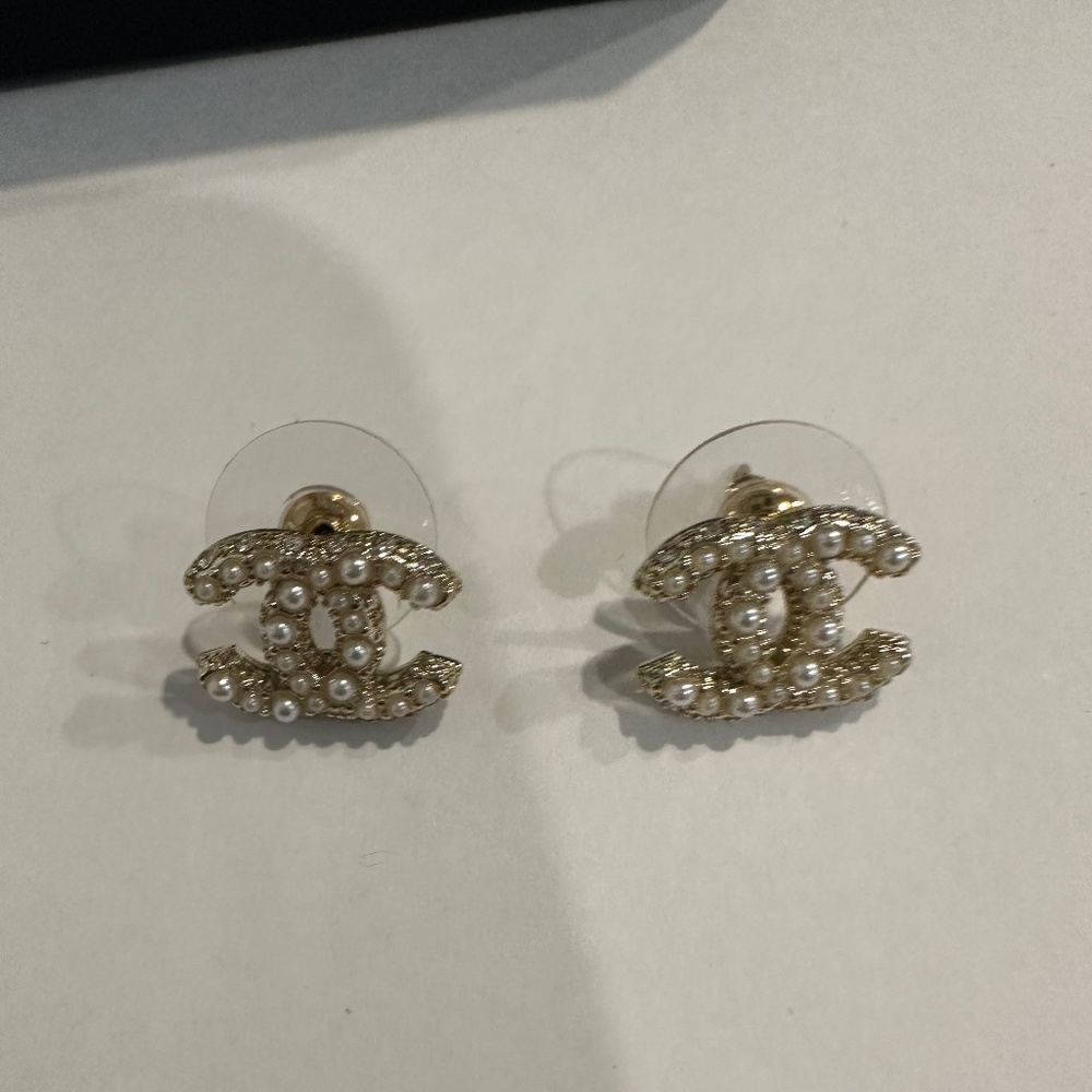 CHANEL gold tone Earrings authentic